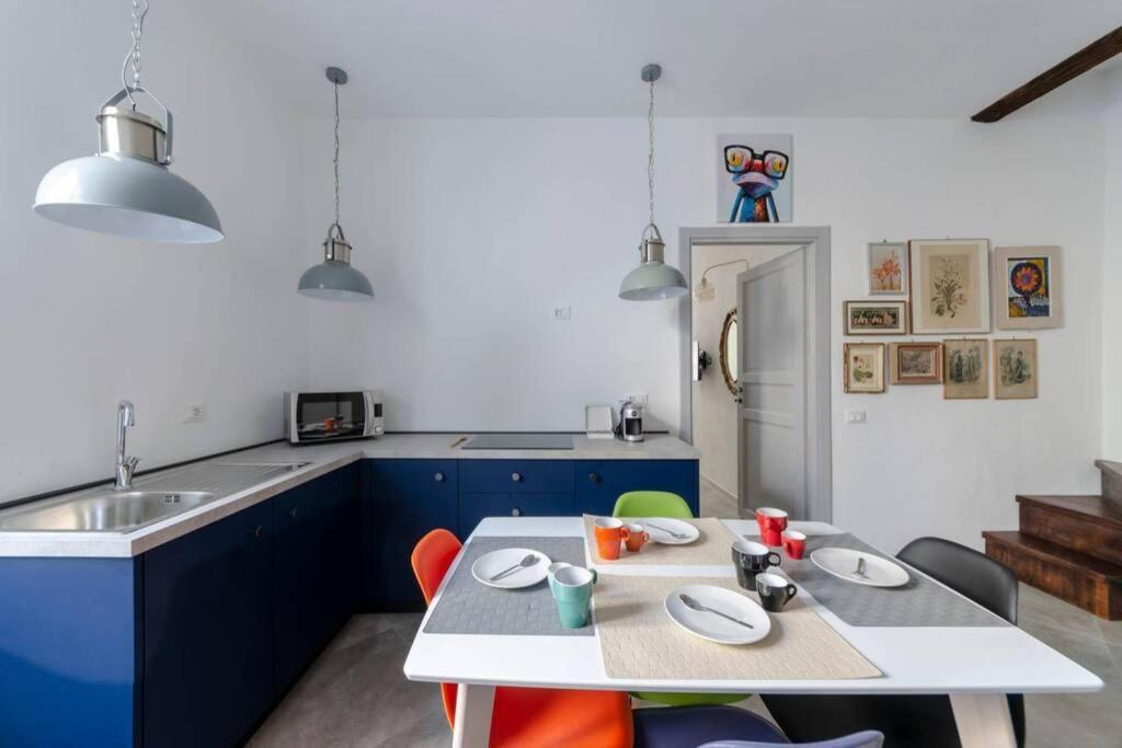 Castelli'S Apartments Campo 16 Genoa Exterior photo