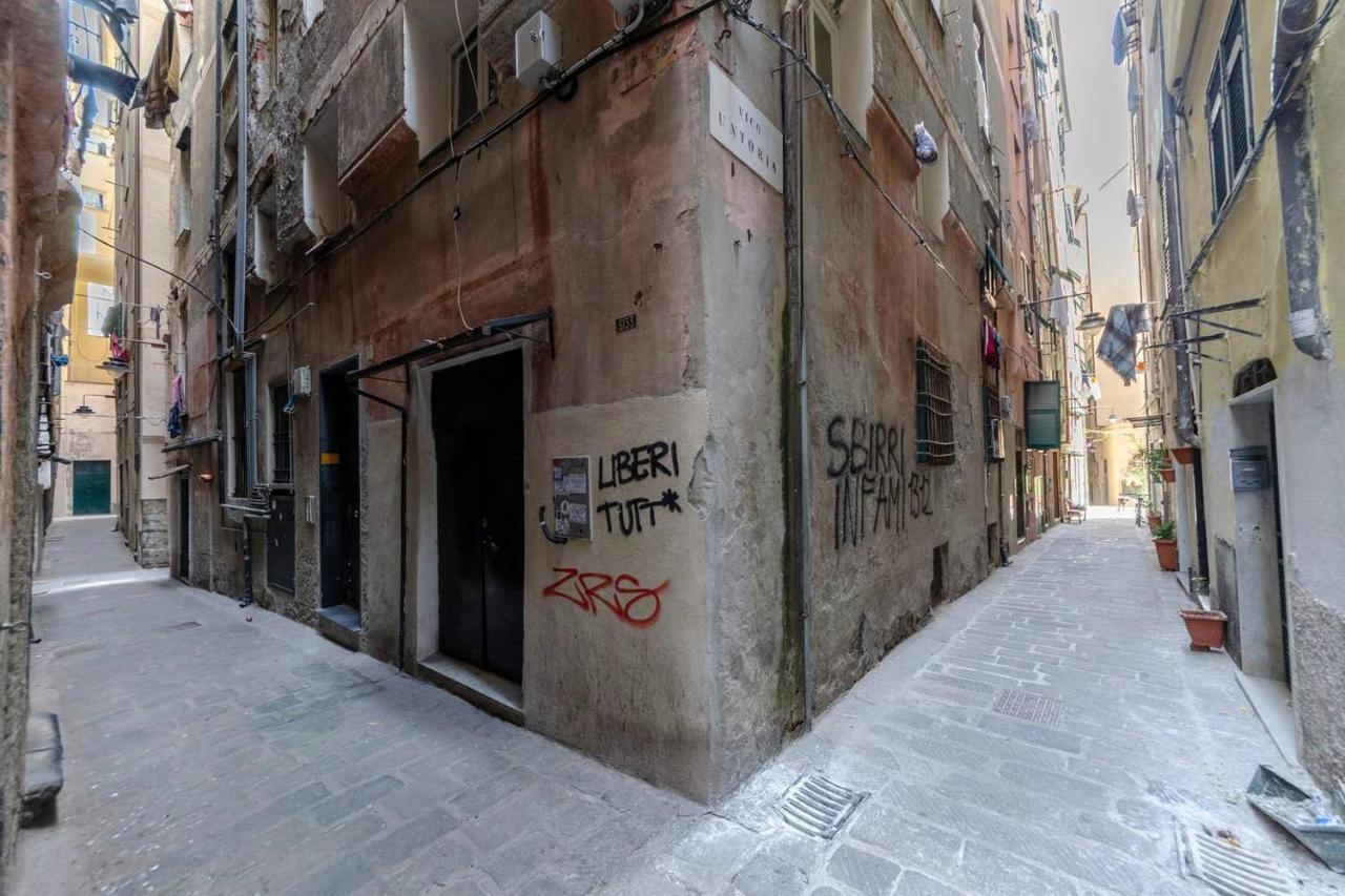 Castelli'S Apartments Campo 16 Genoa Exterior photo